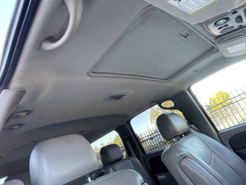 2003 GMC Yukon XL 1500 SLT