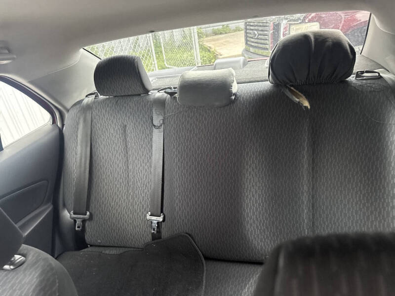 2011 Toyota Yaris