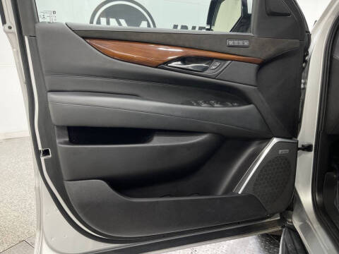 2020 Cadillac Escalade Luxury