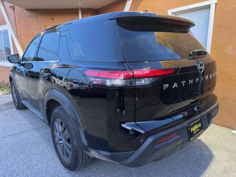 2022 Nissan Pathfinder S