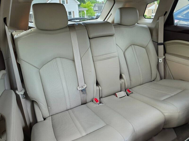 2011 Cadillac SRX Luxury Collection