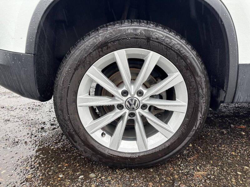 2018 Volkswagen Tiguan Limited 2.0T 4Motion