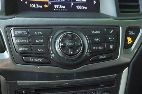 2019 Nissan Pathfinder SL