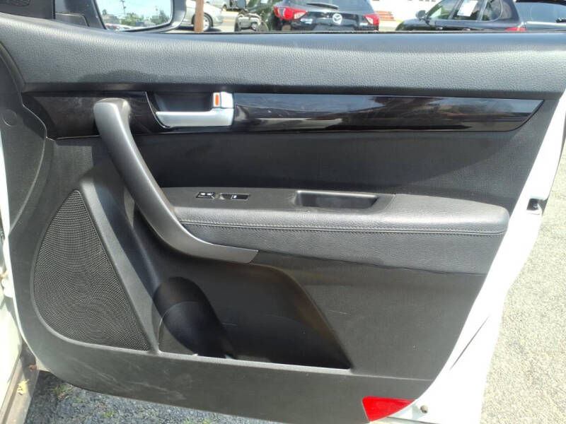 2015 Kia Sorento LX
