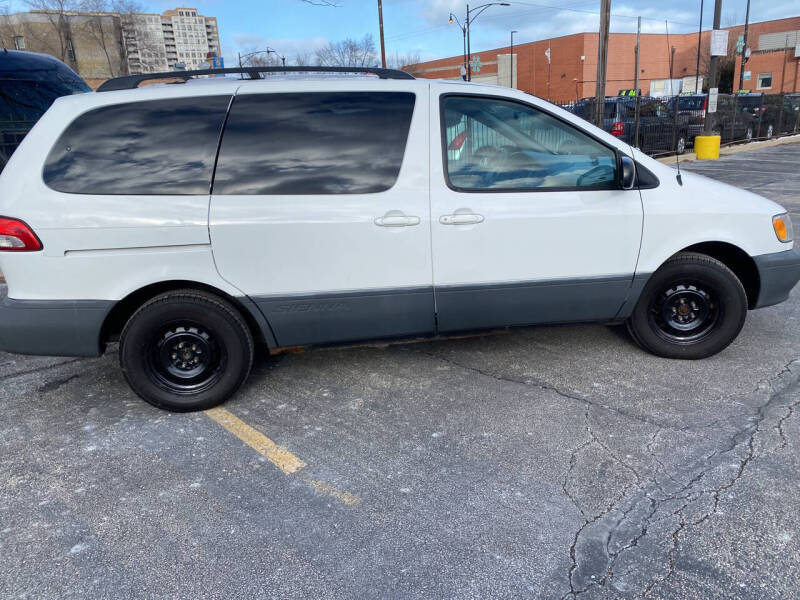 2001 Toyota Sienna LE