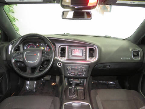 2017 Dodge Charger SE