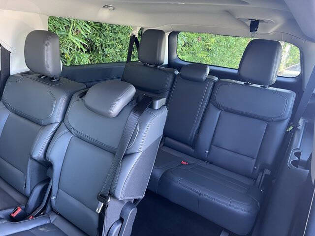 2026 Ford Expedition MAX Active