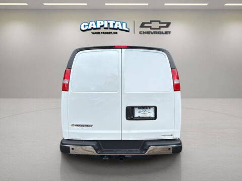 2025 Chevrolet Express 2500