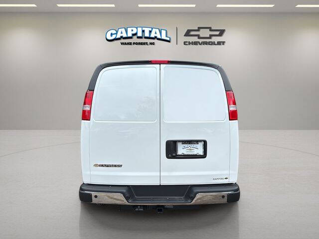 2025 Chevrolet Express 2500