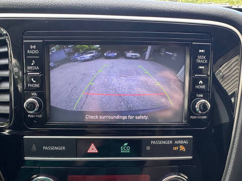 2019 Mitsubishi Outlander ES
