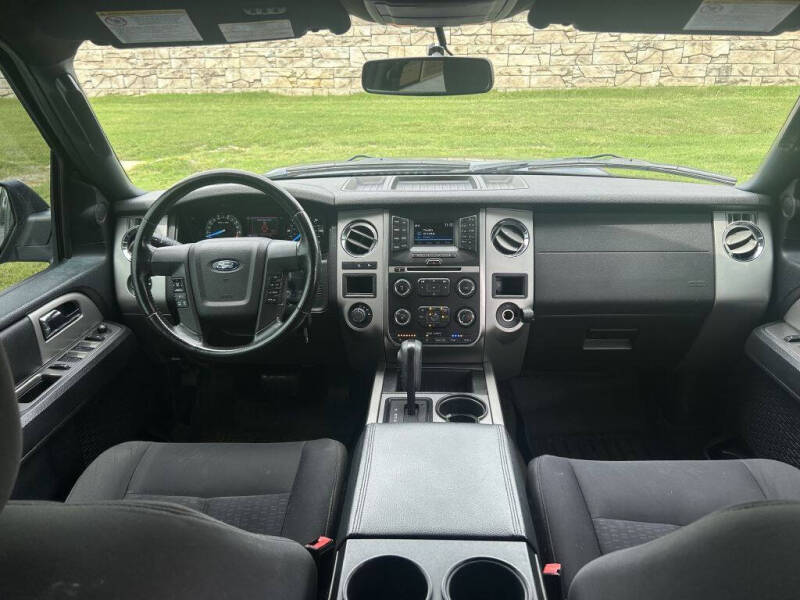 2016 Ford Expedition EL XLT