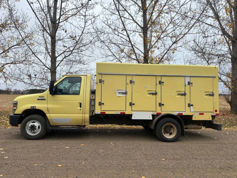 2017 Ford E-Series E-450 SD