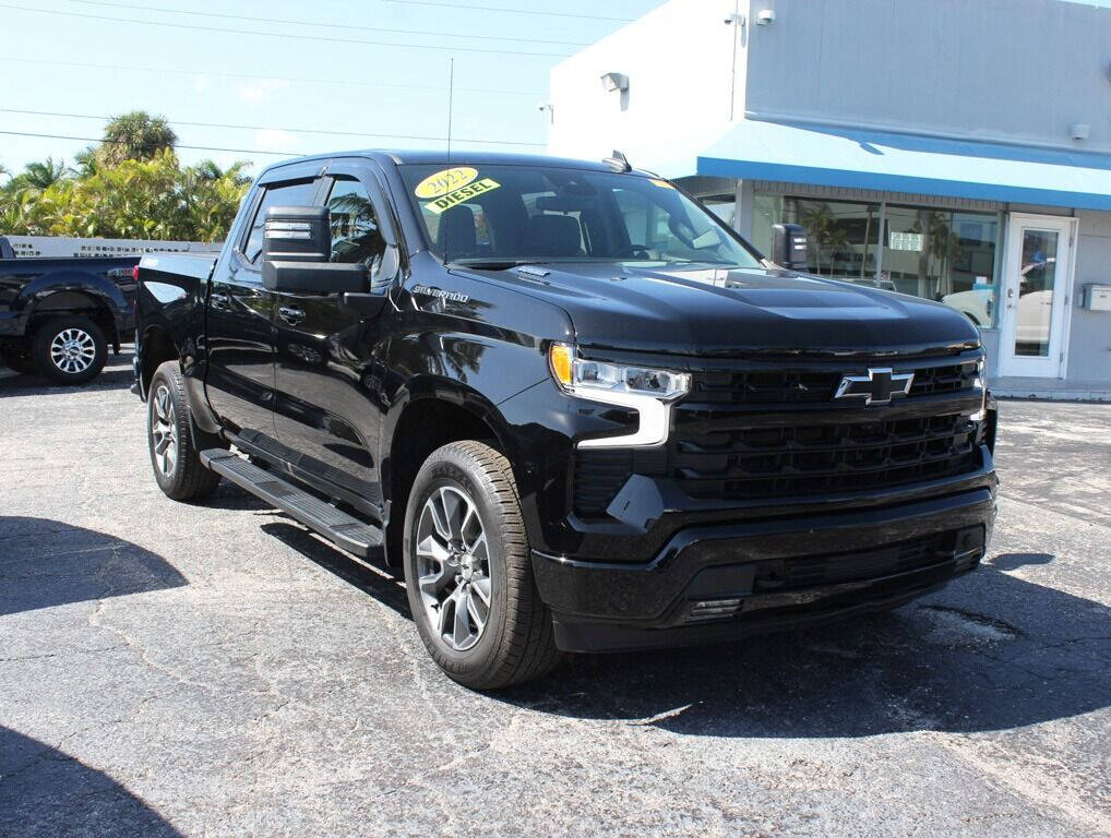 2022 Chevrolet Silverado 1500  - $56,995