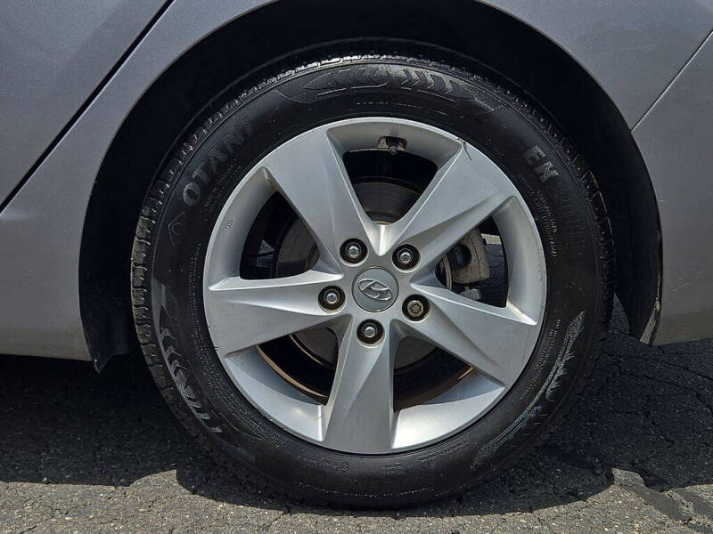 2011 Hyundai Elantra GLS