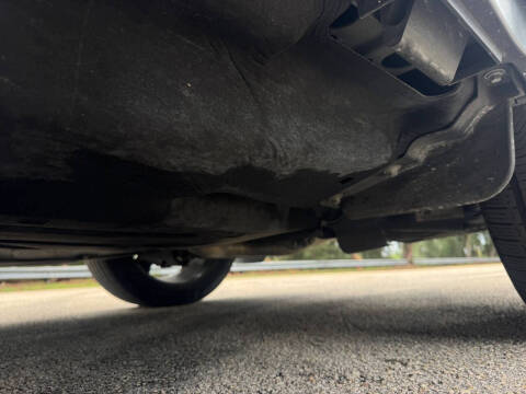 2023 Land Rover Defender 130 SE