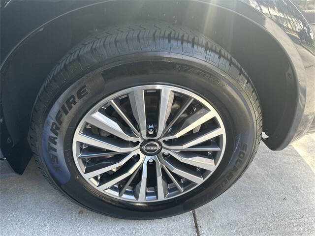 2023 Nissan Armada SL