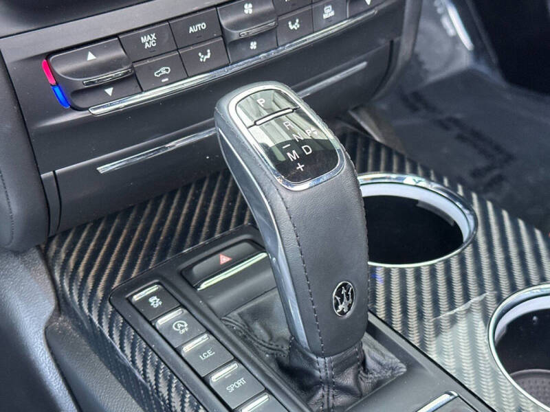 2023 Maserati Ghibli Modena