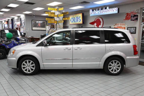 2011 Chrysler Town and Country Touring-L