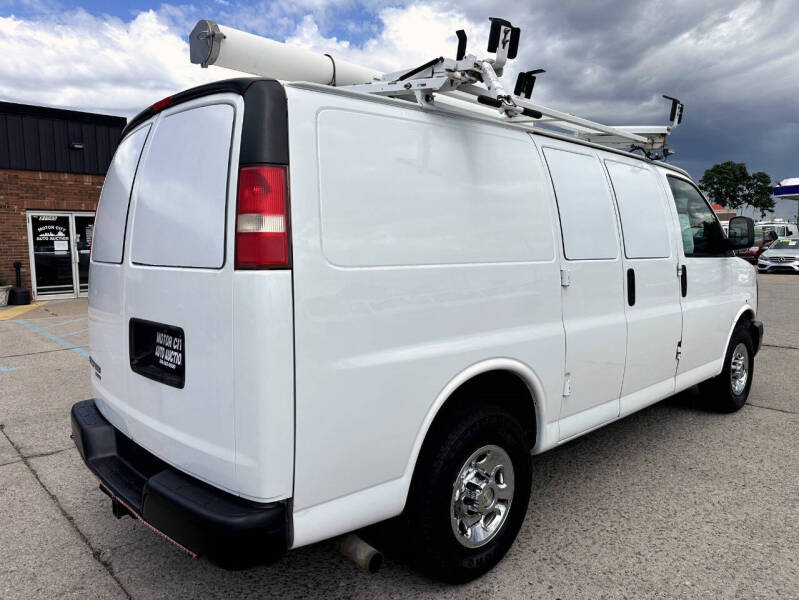 2013 Chevrolet Express 2500