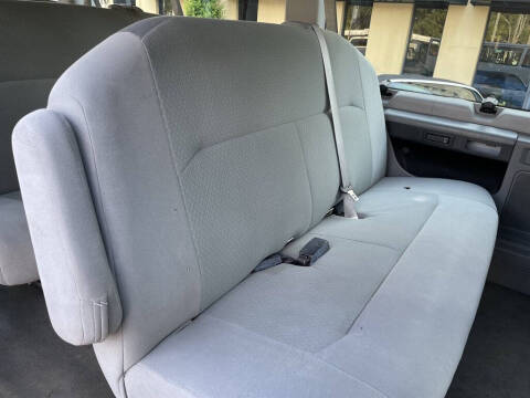2009 Ford E-Series E-350 SD XLT