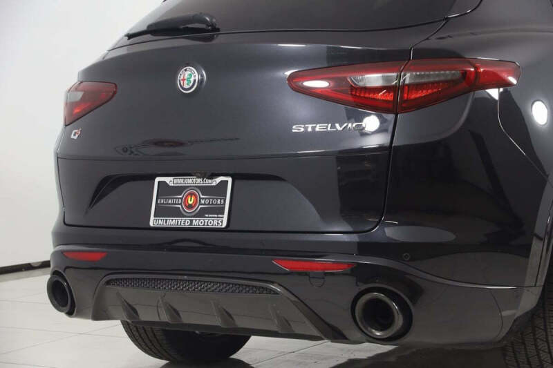 2023 Alfa Romeo Stelvio Veloce