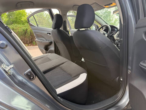 2020 Nissan Versa SV
