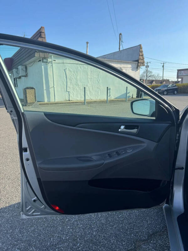 2011 Hyundai Sonata GLS