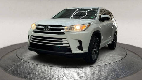 2017 Toyota Highlander LE