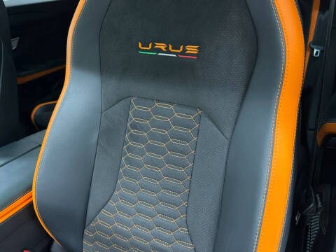2022 Lamborghini Urus