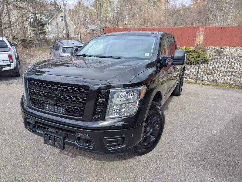 2018 Nissan Titan SV