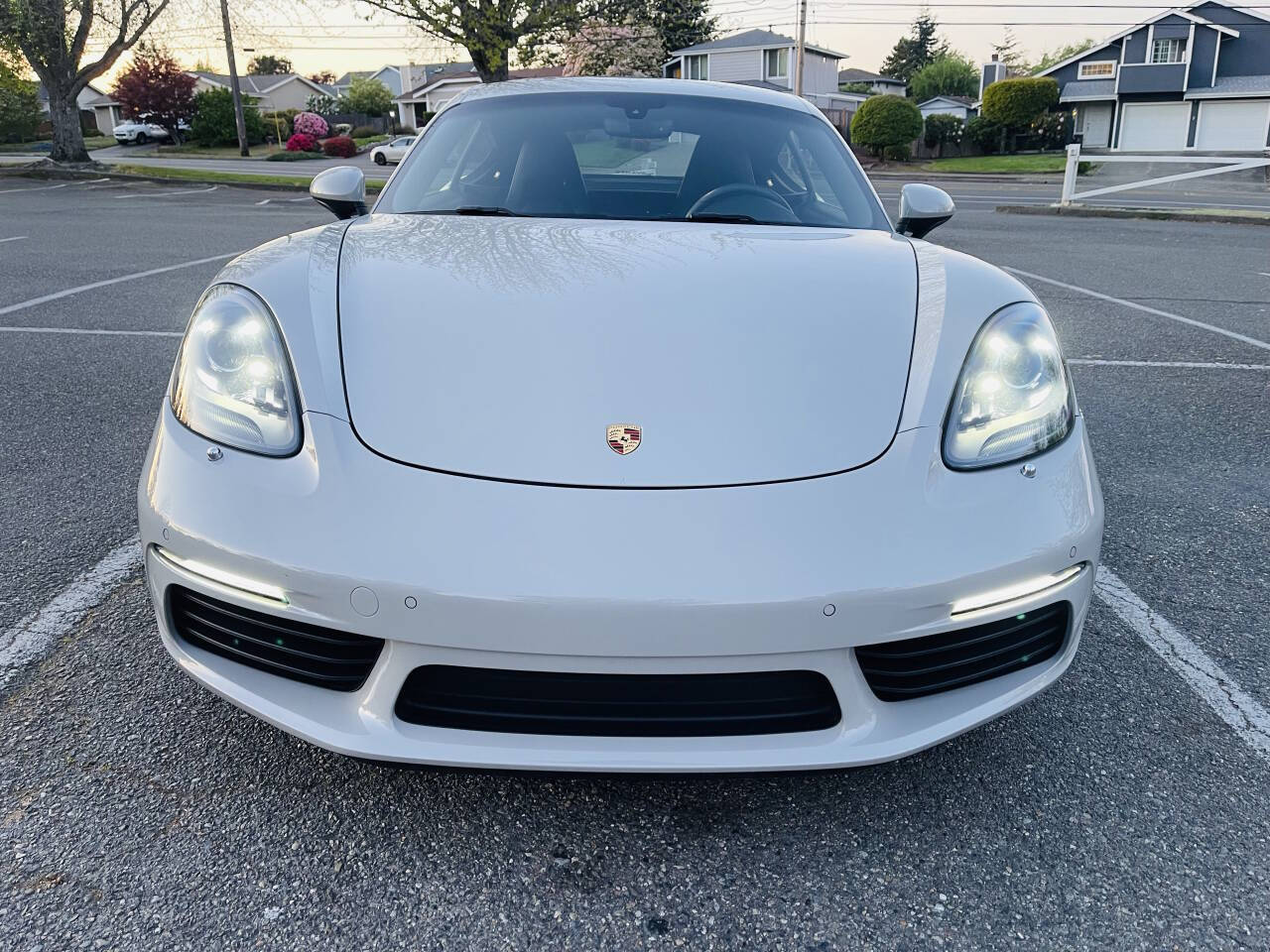 Gray 2018 Porsche 718 Cayman Base 2dr Coupe 2