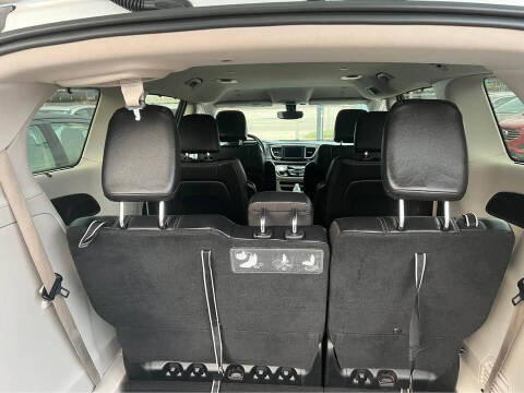 2020 Chrysler Pacifica Touring L