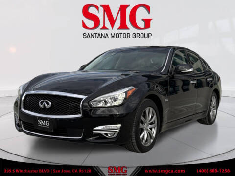 2017 Infiniti Q70 Hybrid
