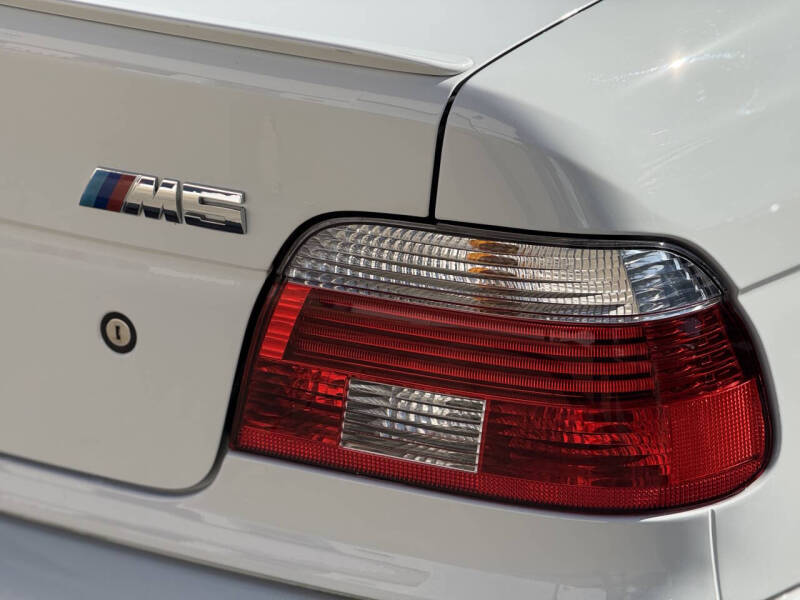 2003 BMW M5