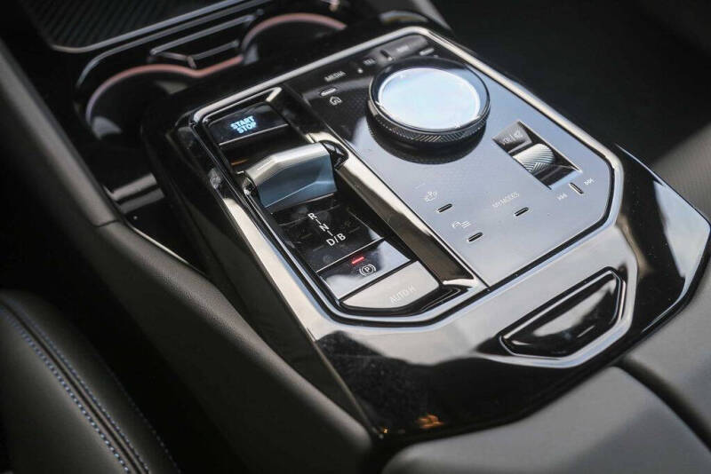 2026 BMW i5 eDrive40