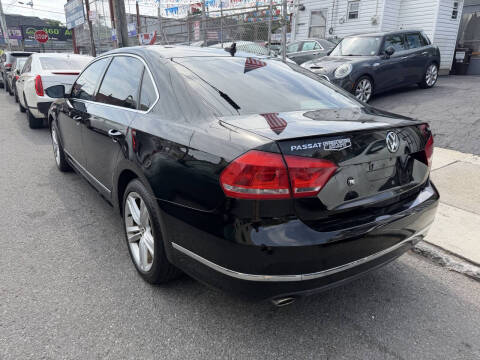2012 Volkswagen Passat V6 SEL Premium