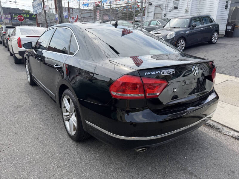 2012 Volkswagen Passat V6 SEL Premium