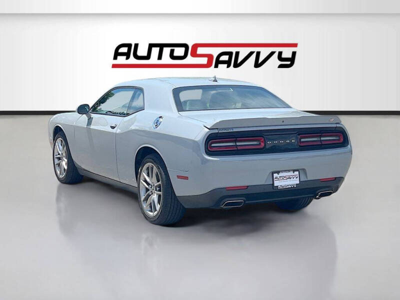 2022 Dodge Challenger SXT