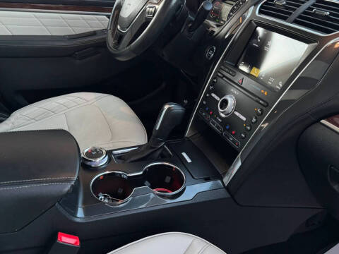 2019 Ford Explorer Platinum