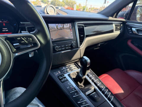 2018 Porsche Macan GTS