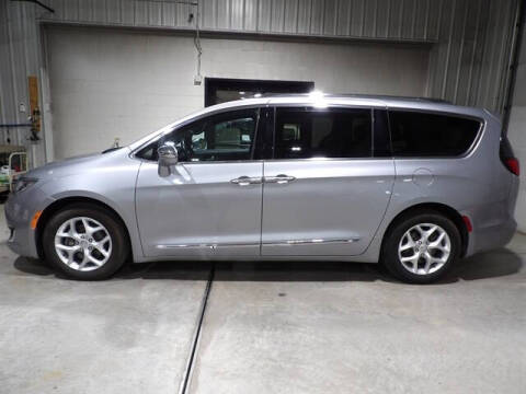 2020 Chrysler Pacifica Limited Photo