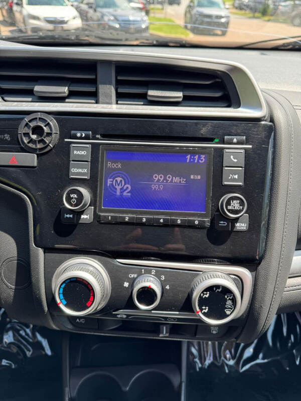 2017 Honda Fit LX - Photo 15