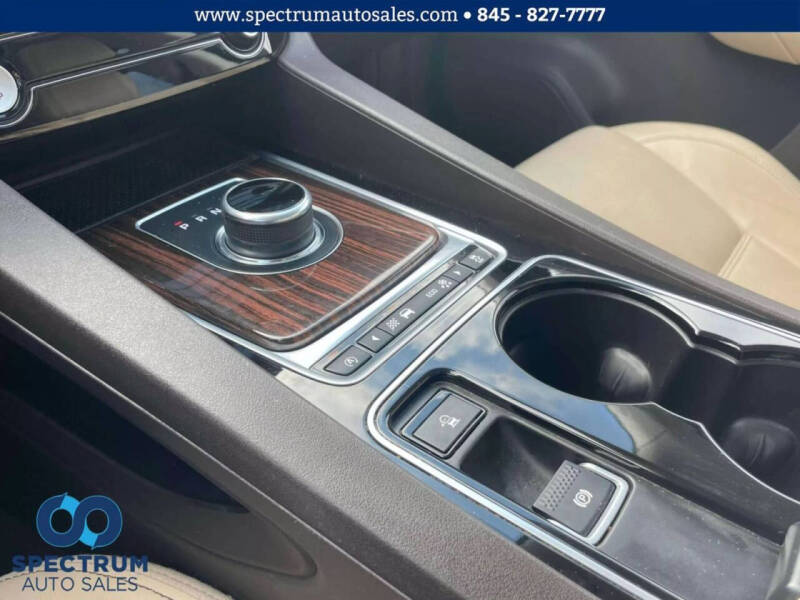 2017 Jaguar F-PACE 35t Prestige