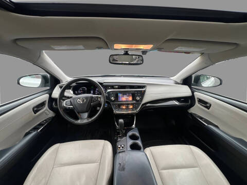 2013 Toyota Avalon Hybrid XLE Touring