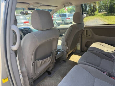 2004 Toyota Sienna