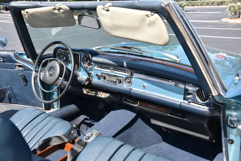 1971 Mercedes-Benz 280-Class