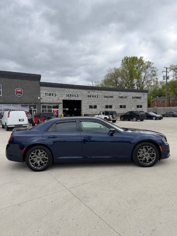 2017 Chrysler 300 S