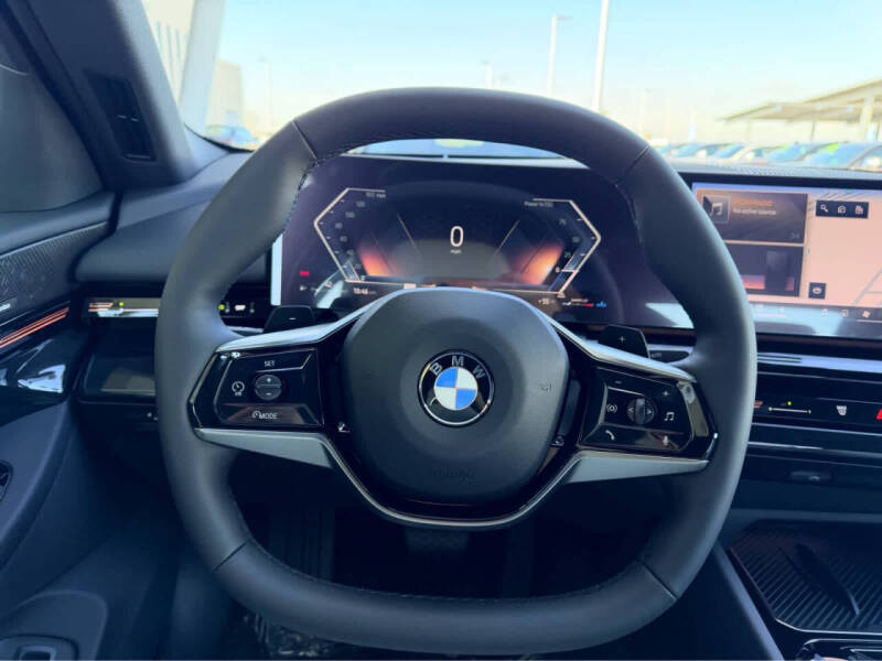 2026 BMW 5 Series 530i