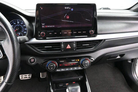 2022 Kia Forte GT Line