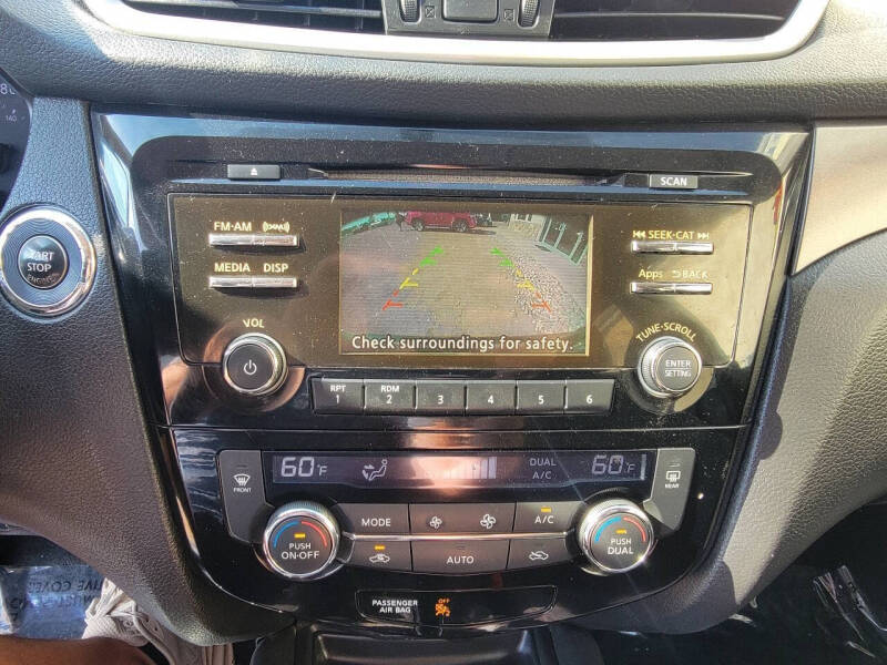 2016 Nissan Rogue SV